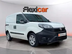 Blanco Usado 2022 Fiat Doblò Easy Plus Monovolumen | 11.390 € (Precio justo)
