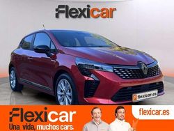 Rojo Usado 2025 Renault Clio V Evolution Utilitario | 17.990 € (Precio justo)