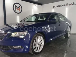 Azul Usado 2017 Skoda Superb Style Berlina | 13.900 € (Precio justo)
