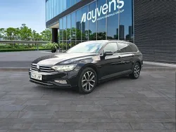 Negro Usado 2021 VW Passat Executive Familiar | 25.500 € (Un poco caro)