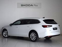 Blanco Nuevo 2025 Skoda Superb Selection Familiar | 37.990 € (Buen precio)