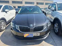 Negro Usado 2019 Skoda Octavia Ambition Familiar | 5800 €