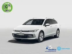 Blanco Usado 2024 VW Golf VIII Style Familiar | 28.490 € (Un poco caro)