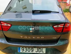 Gris / plata Usado 2015 Seat Toledo Reference Berlina | 10.000 €