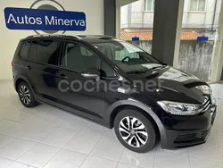 Negro Usado 2022 VW Touran Advance Monovolumen | 30.990 € (Un poco caro)