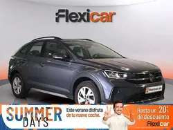 Gris / plata Usado 2022 VW Taigo Life SUV | 19.990 € (Un poco caro)