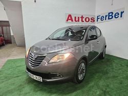 Gris / plata Usado 2014 Lancia Ypsilon Utilitario | 5900 € (Buen precio)
