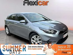 Gris Usado 2023 Kia Ceed 2 Berlina | 20.090 €