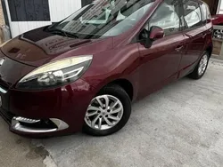 Usado 2013 Renault Scénic III Expression Monovolumen | 5200 €