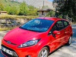 Rojo Usado 2010 Ford Fiesta Trend Berlina | 6000 € (Un poco caro)