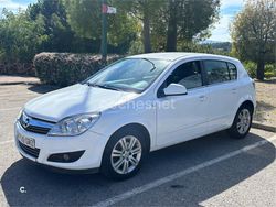 Negro Usado 2009 Opel Astra Cosmo Berlina | 3860 € (Precio justo)