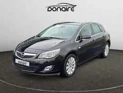 Marrón Usado 2010 Opel Astra Cosmo Berlina | 7990 € (Precio justo)