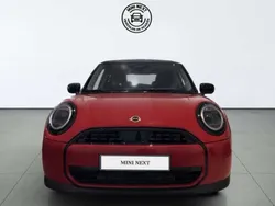 Rojo Usado 2024 Mini Cooper Essential Utilitario | 32.500 €