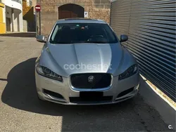 Gris / plata Usado 2011 Jaguar XF Luxury Berlina | 15.900 €