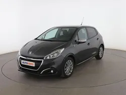 Gris Usado 2016 Peugeot 208 Style Utilitario | 8499 € (Precio justo)