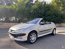 Gris / plata Usado 2003 Peugeot 206 Descapotable | 4000 € (Un poco caro)