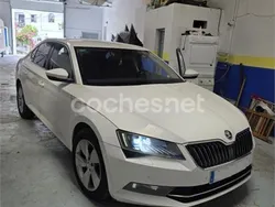 Blanco Usado 2016 Skoda Superb Ambition Berlina | 10.700 €