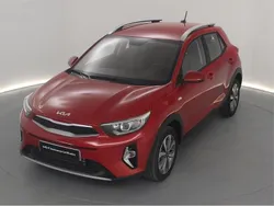 Rojo Usado 2024 Kia Stonic SUV | 18.992 € (Precio justo)