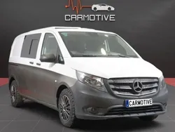 Blanco/negro Usado 2019 Mercedes Vito Monovolumen | 37.650 €