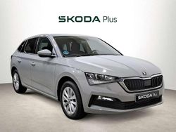 Gris / plata Usado 2024 Skoda Scala Ambition Utilitario | 18.990 € (Precio justo)