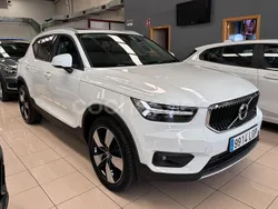 Blanco Usado 2020 Volvo XC40 Business Edition SUV | 25.690 € (Un poco caro)