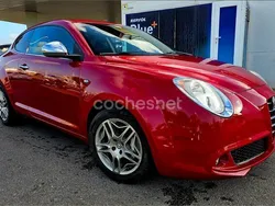 Rojo Usado 2008 Alfa Romeo MiTo Distinctive Utilitario | 5490 € (Precio justo)