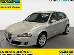 Gris Usado 2004 Alfa Romeo 147 Progression Utilitario | 3200 € (Precio justo)