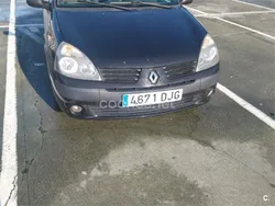 Negro Usado 2005 Renault Clio II Extreme Berlina | 1800 € (Precio justo)