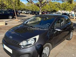 Gris / plata Usado 2012 Kia Rio Berlina | 6300 € (Precio justo)