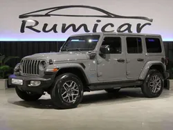 Gris Usado 2023 Jeep Wrangler Unlimited Sahara SUV | 67.990 € (Caro)