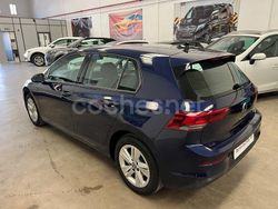 Azul Usado 2021 VW Golf VIII Life Berlina | 18.999 € (Buen precio)