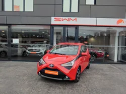Rojo Usado 2021 Toyota Aygo X-play Utilitario | 10.500 € (Buen precio)