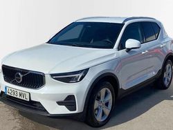 Usado 2024 Volvo XC40 Core SUV | 33.900 € (Precio justo)