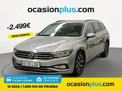 Gris / plata Usado 2021 VW Passat Executive Familiar | 24.890 € (Un poco caro)