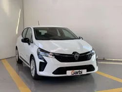 Blanco Usado 2023 Renault Clio V Evolution Utilitario | 14.900 € (Buen precio)