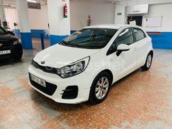 Blanco Usado 2017 Kia Rio Berlina | 5900 €