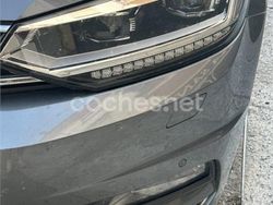 Gris / plata Usado 2017 VW Touran Advance Monovolumen | 17.999 € (Precio justo)