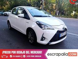 Blanco Usado 2019 Toyota Yaris Hybrid Active Utilitario | 8200 €
