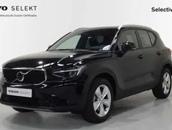 Negro Usado 2024 Volvo XC40 Core SUV | 31.900 €