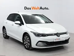 Blanco Usado 2023 VW Golf VIII Berlina | 28.900 € (Un poco caro)