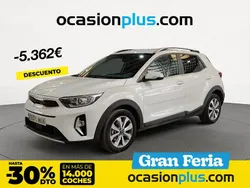 Blanco Usado 2023 Kia Stonic SUV | 21.590 € (Un poco caro)