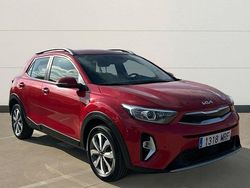 Rojo Usado 2024 Kia Stonic SUV | 19.700 € (Precio justo)