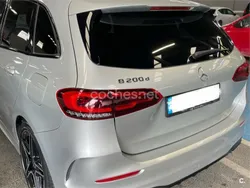 Gris / plata Usado 2019 Mercedes B200 Monovolumen | 19.077 € (Precio justo)