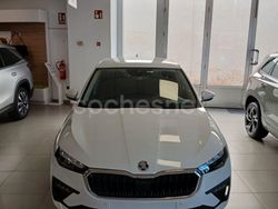 Blanco Nuevo 2025 Skoda Scala Selection Utilitario | 24.900 € (Precio justo)