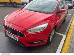 Rojo Usado 2016 Ford Focus Trend+ Berlina | 10.950 € (Precio justo)