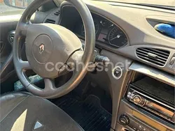 Gris / plata Usado 2004 Renault Laguna GrandTour Dynamique Familiar | 1650 €