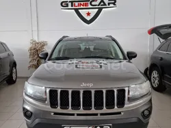 Gris / plata Usado 2013 Jeep Compass Sport SUV | 10.900 €