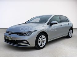Gris / plata Usado 2021 VW Golf VIII Life Berlina | 20.010 € (Buen precio)
