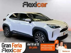Blanco Usado 2023 Toyota Yaris Cross Active SUV | 22.390 € (Precio justo)