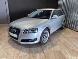 Gris / plata Usado 2010 Audi A3 Sportback Ambition Berlina | 8500 € (Precio justo)